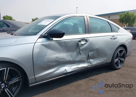 2024 Honda Accord Hybrid Sport z USA, uszkodzony, nr VIN 1HGCY2F54RA082313